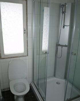 kylpyhuone Tarhamäen TASKU